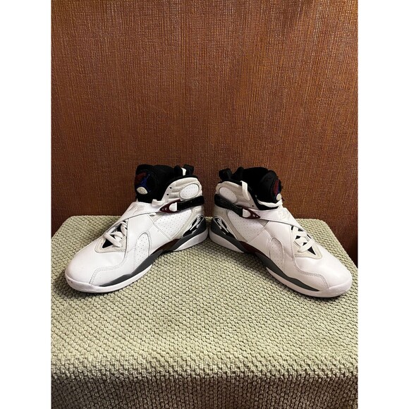 Nike Women’s Jordan 8 Retro Burgundy Bugs Bunny Pheonix Size 10.5 (Men's 9) - Picture 2 of 7